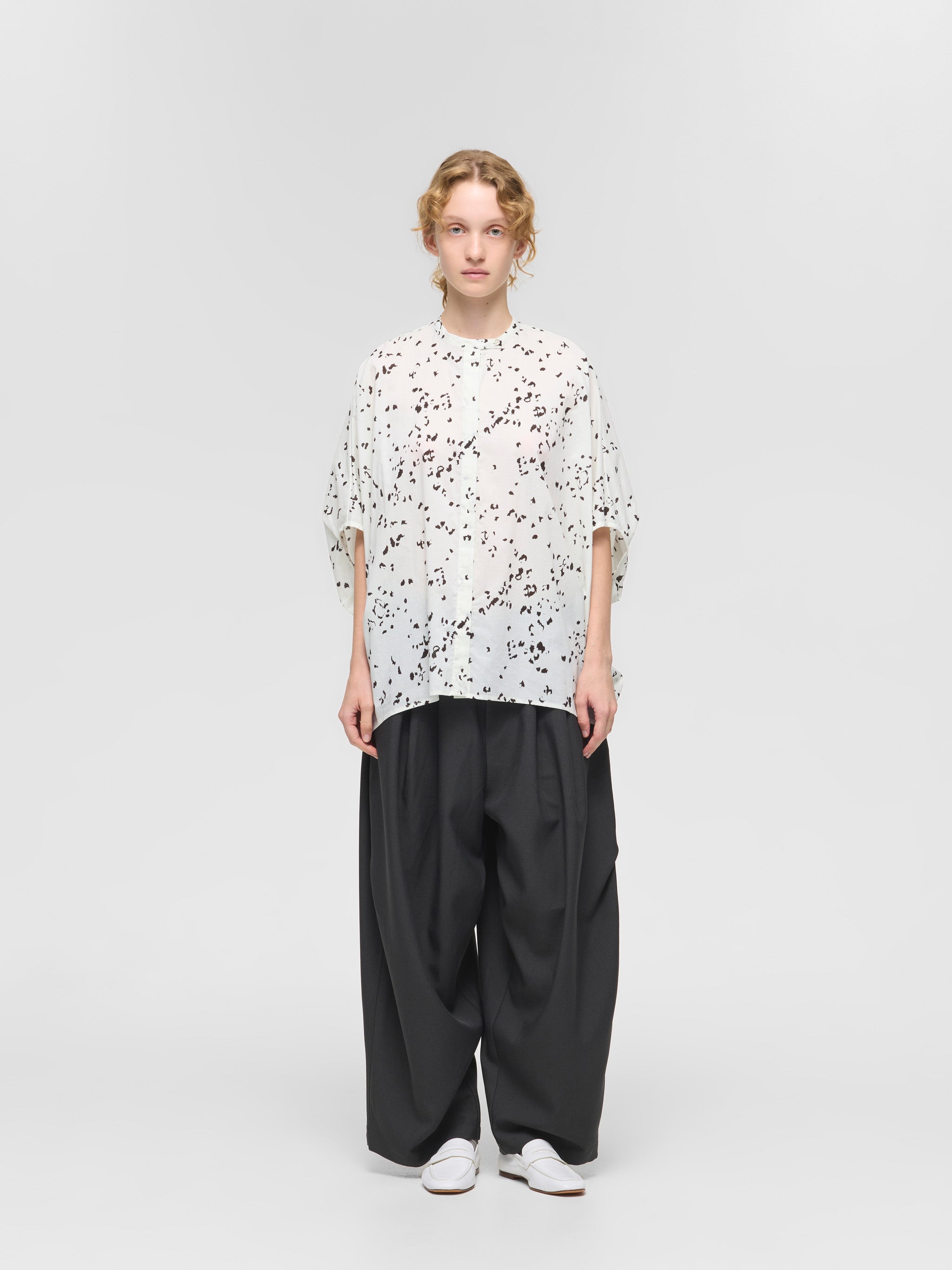 print stand collar cocoon shirt | 1-230133 – mizuiro ind