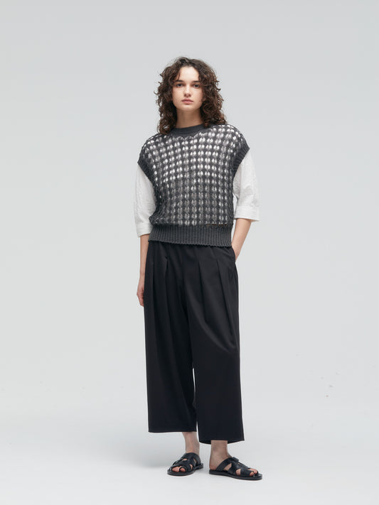 pattern knitting c/neck vest | 1-220024