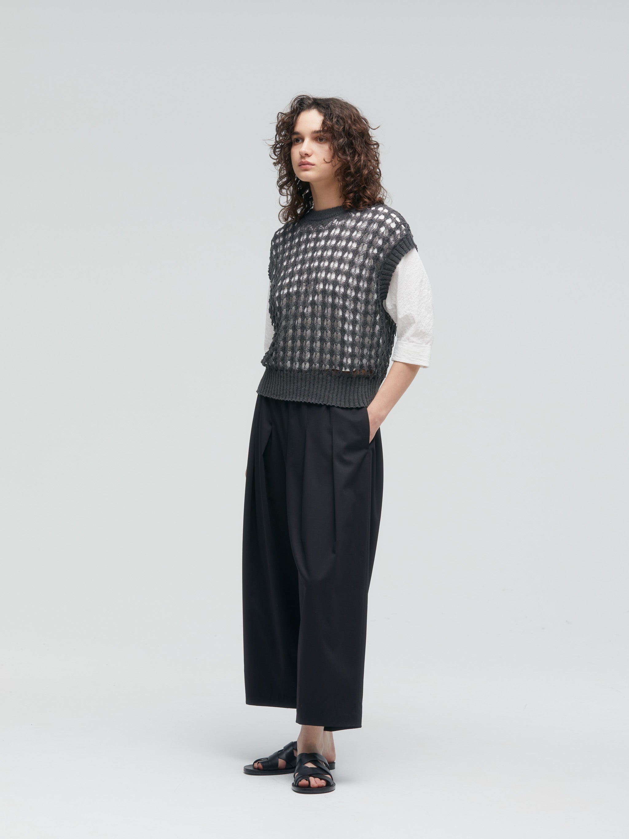 pattern knitting c/neck vest | 1-220024 – mizuiro ind