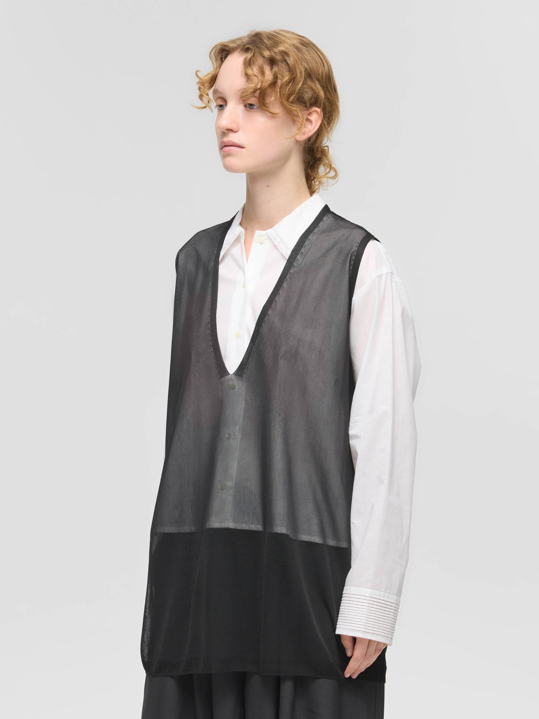 SHEER Vネック　ベスト plage（プラージュ）の「SHEER Vネック ベスト（ベスト）」 - WEAR