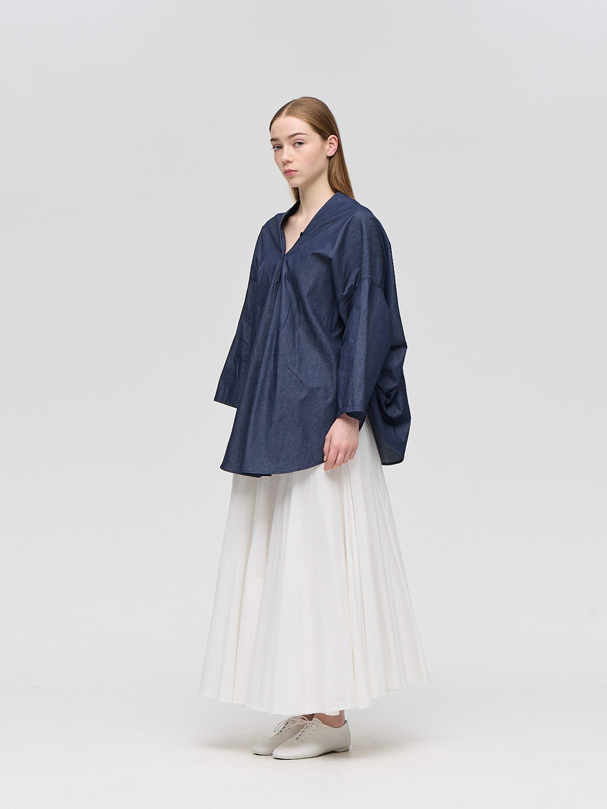 V neck denim shirt | 1-230156 – mizuiro ind