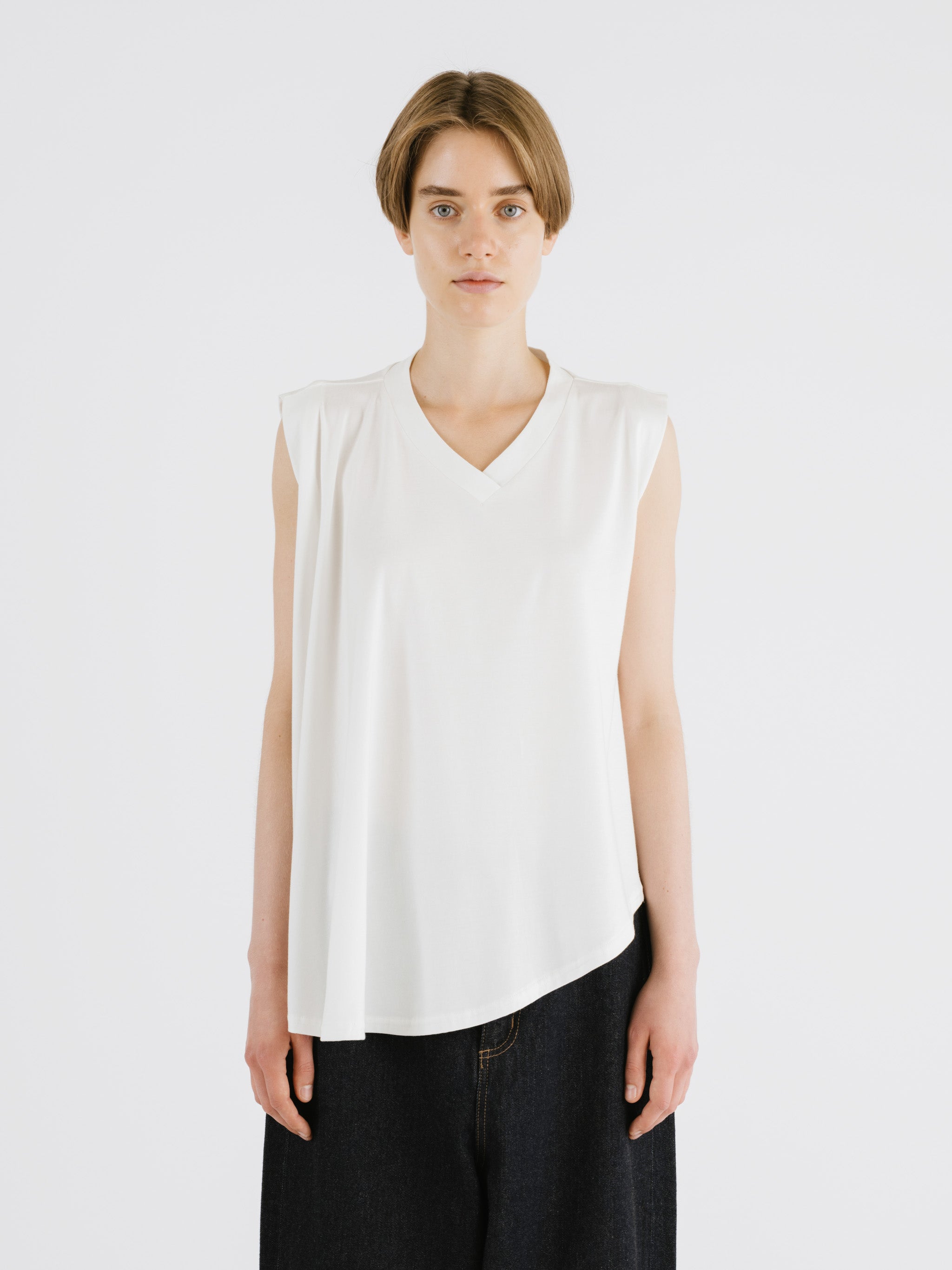 V neck asymmetry N/S P/O | 2-210141 – mizuiro ind