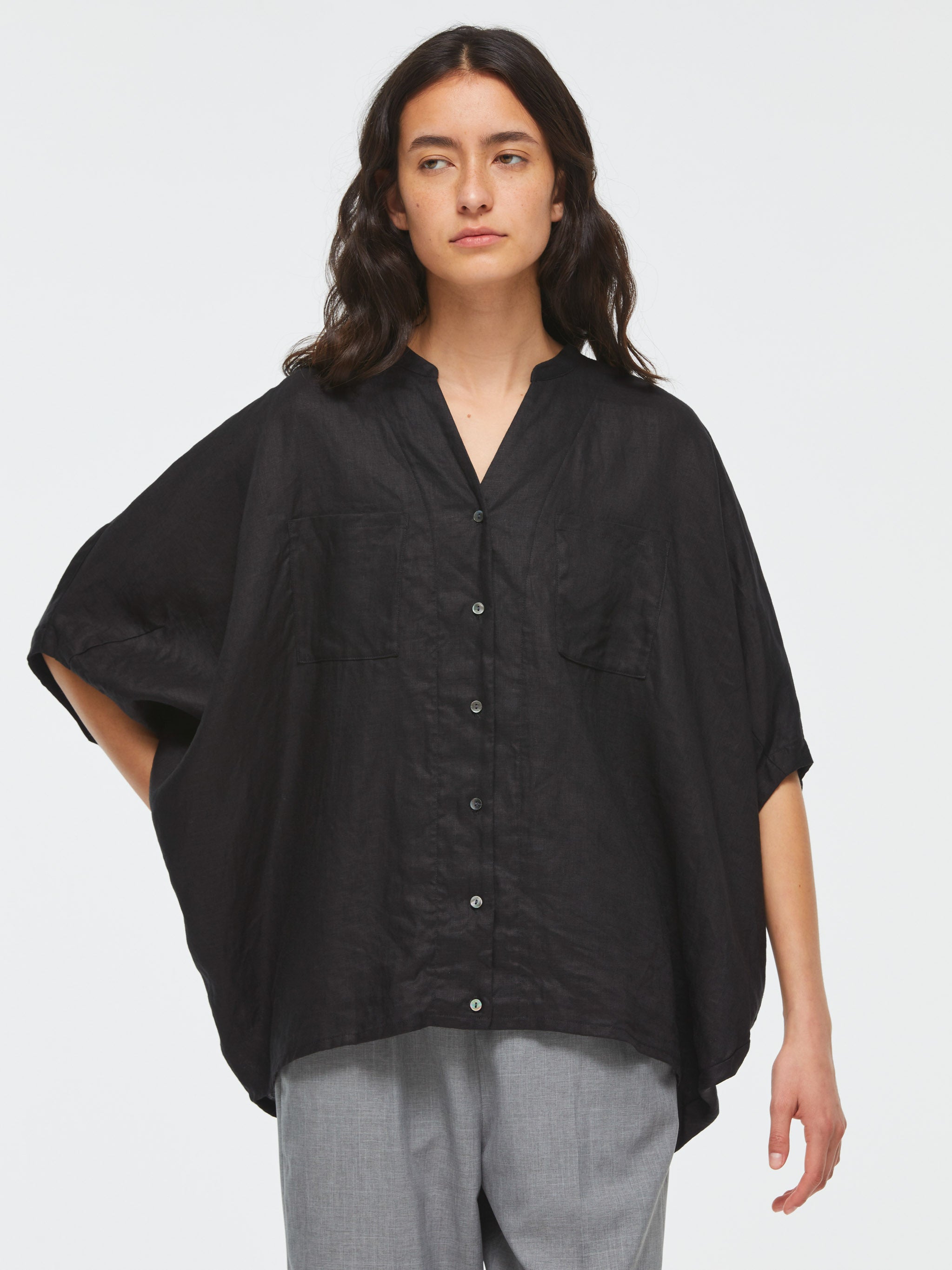 【ミズイロインド】linen stand collar cocoon shirt linen stand collar cocoon shirt | 2-230083 – mizuiro ind