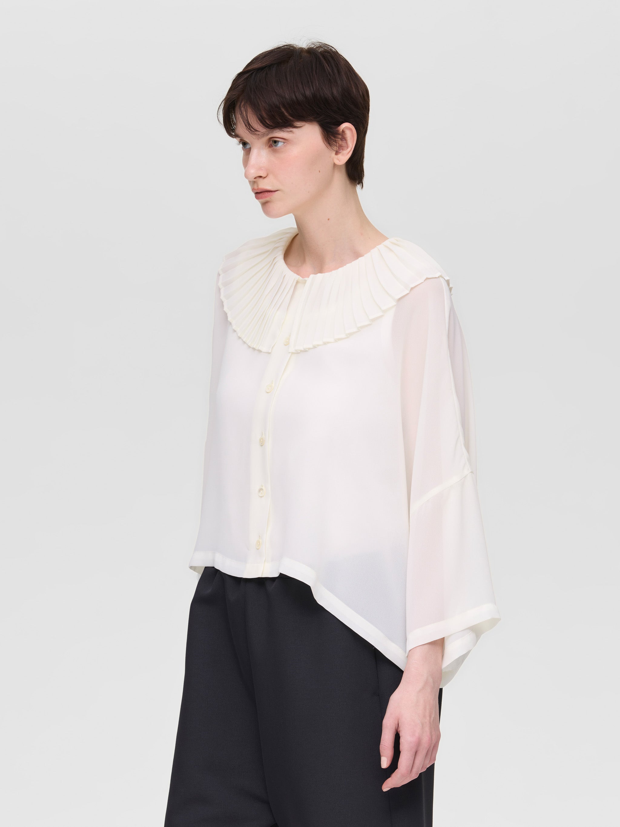 PLEATS PLEASE ☆襟・フロントが二重のお洒落なブラウス pleats collar wide shirt | 2-230117 – mizuiro ind