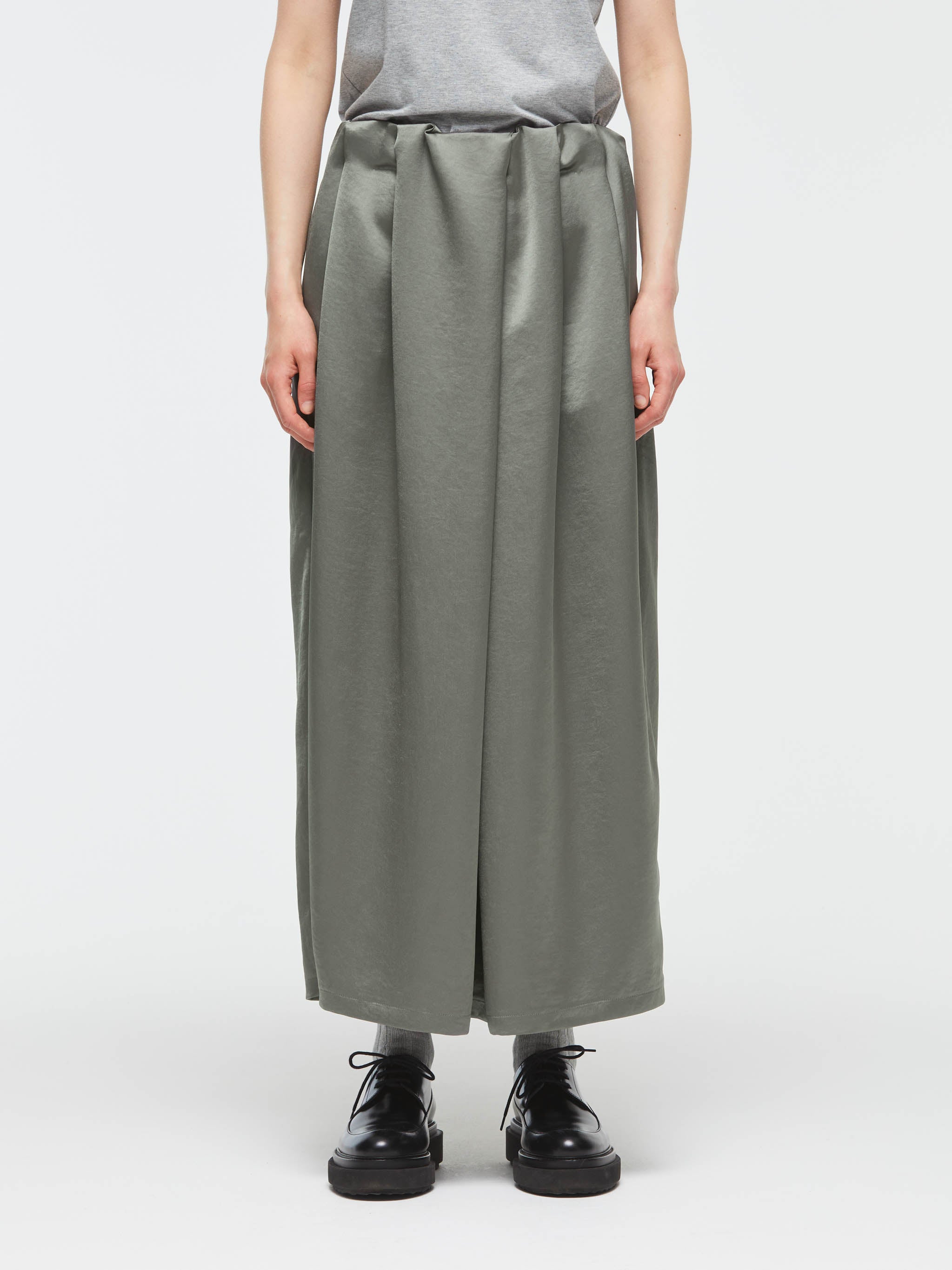 front tucked long SK | 2-260084 – mizuiro ind