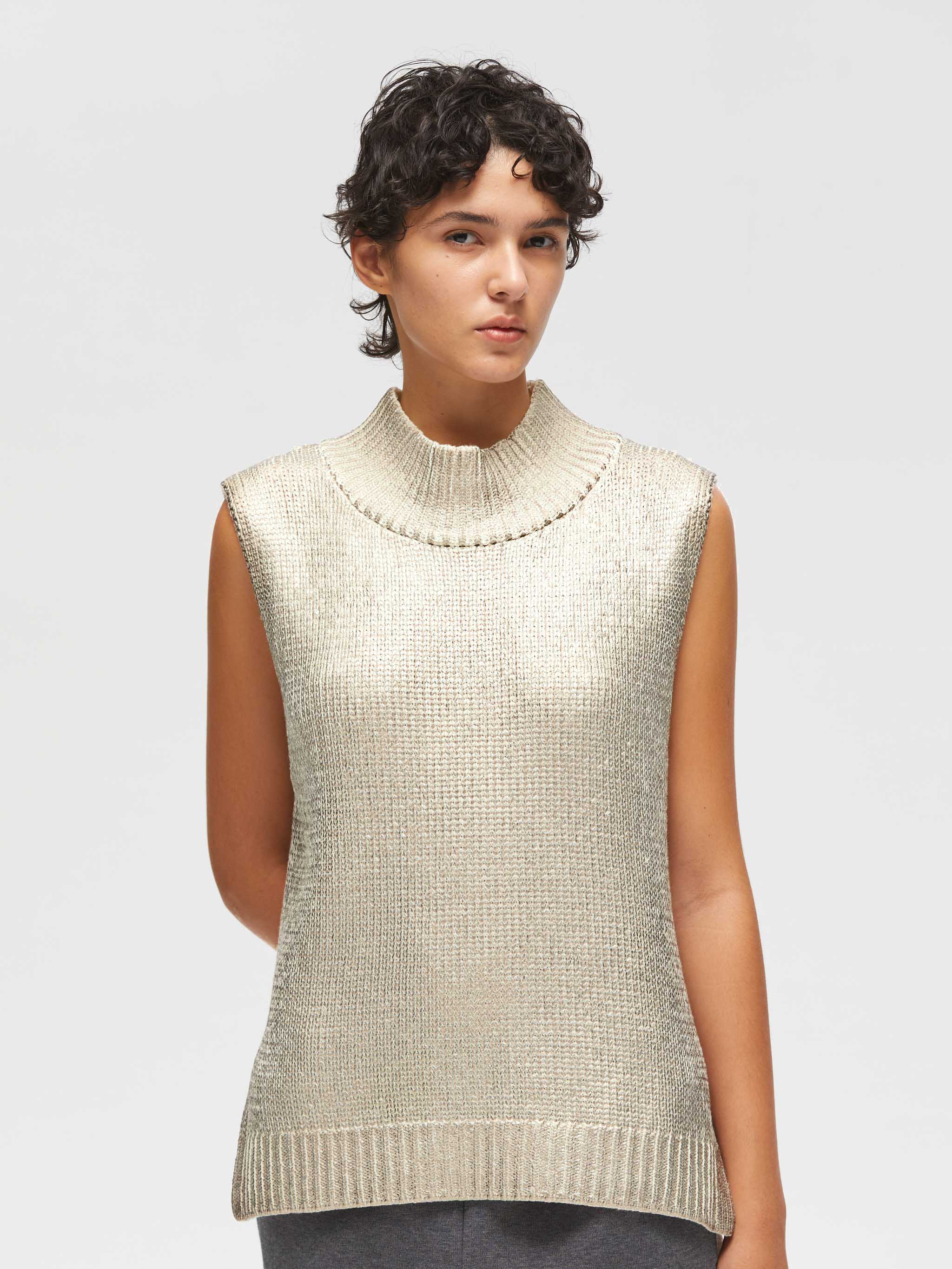 foil printing high neck vest | 3-220103 – mizuiro ind