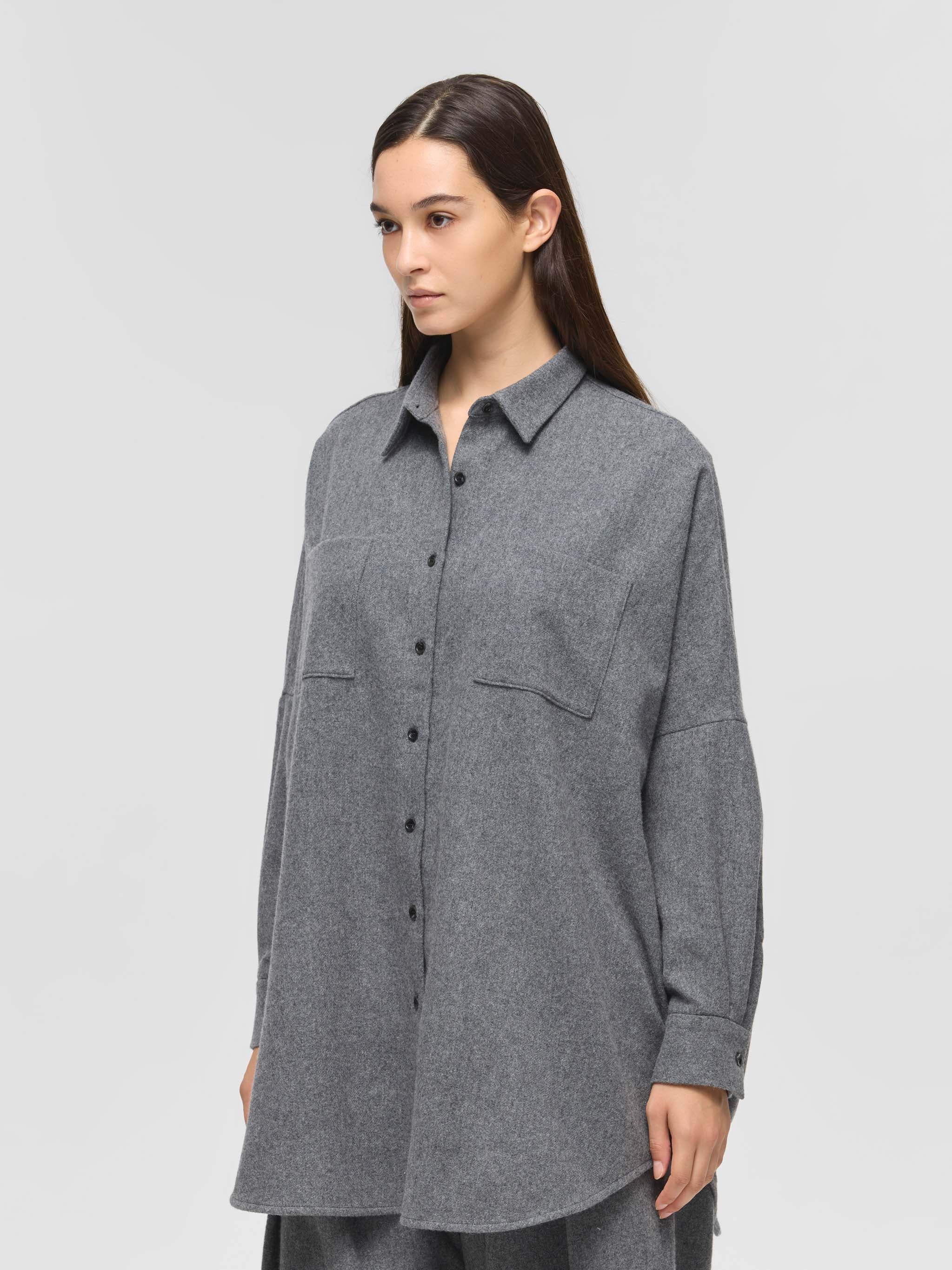 wide shirt with pockets | 4-230063 – mizuiro ind