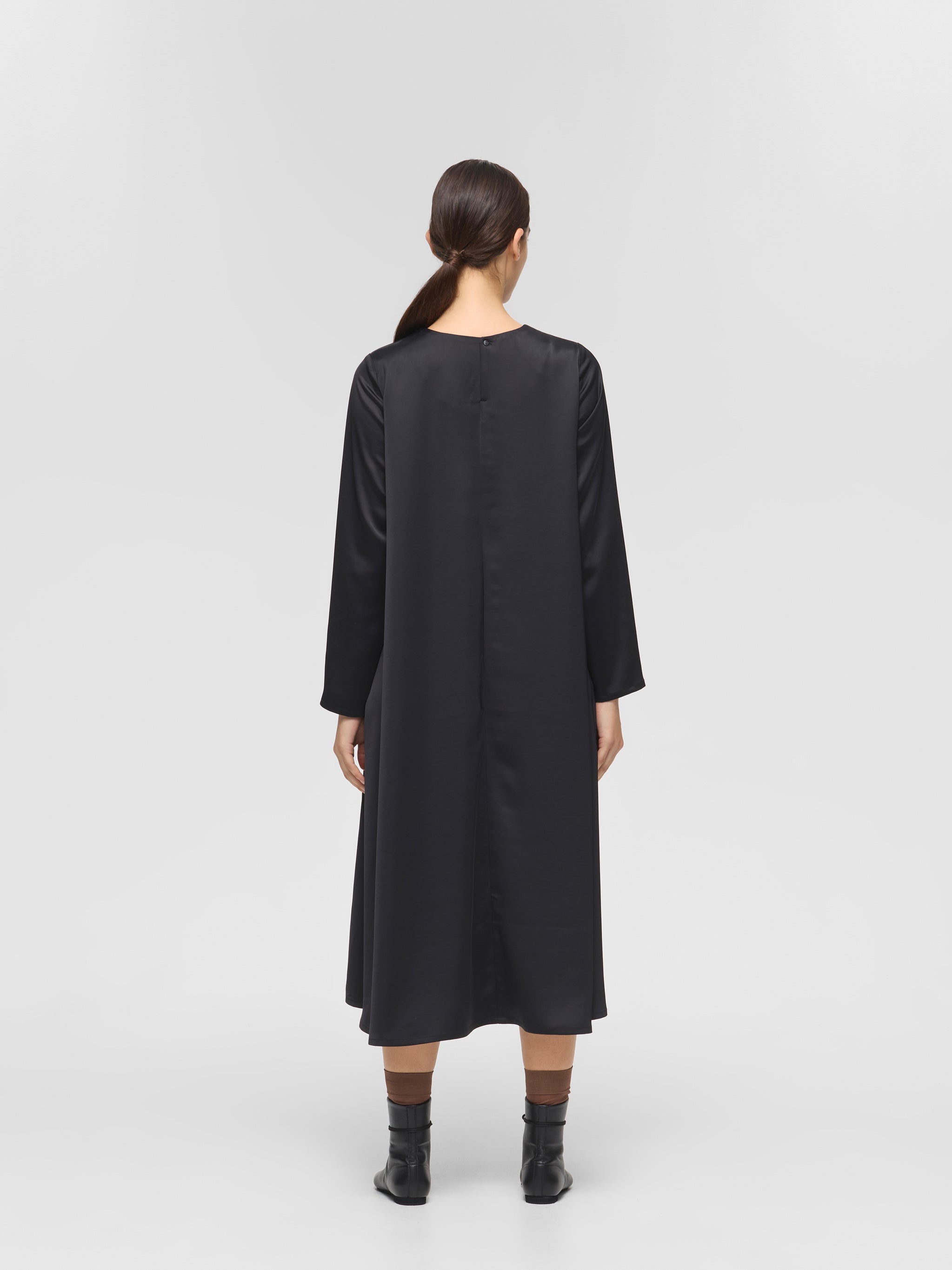 4-250045_03.jpg?v=1762855833&