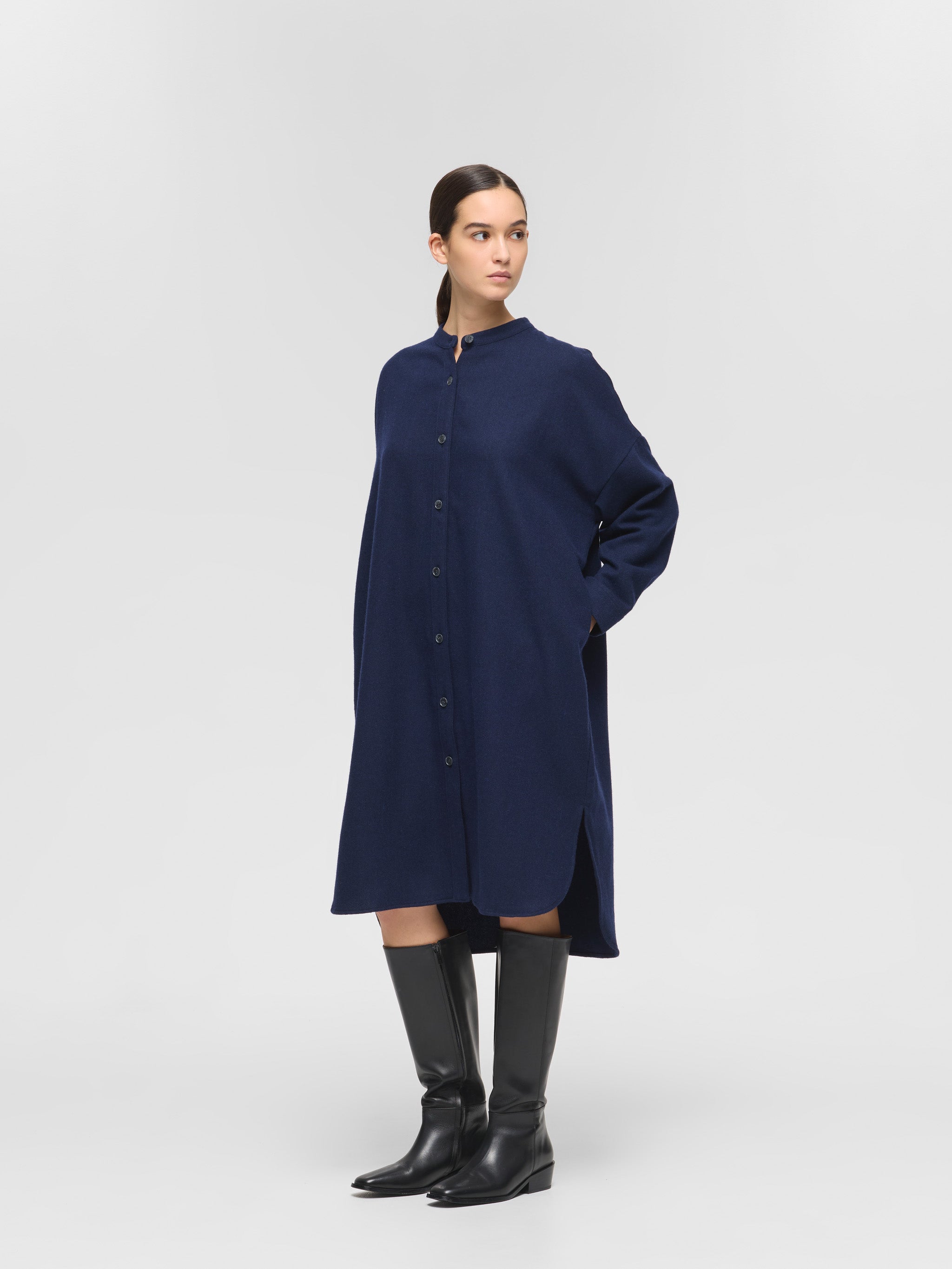 4-250046_02.jpg?v=1761296253&